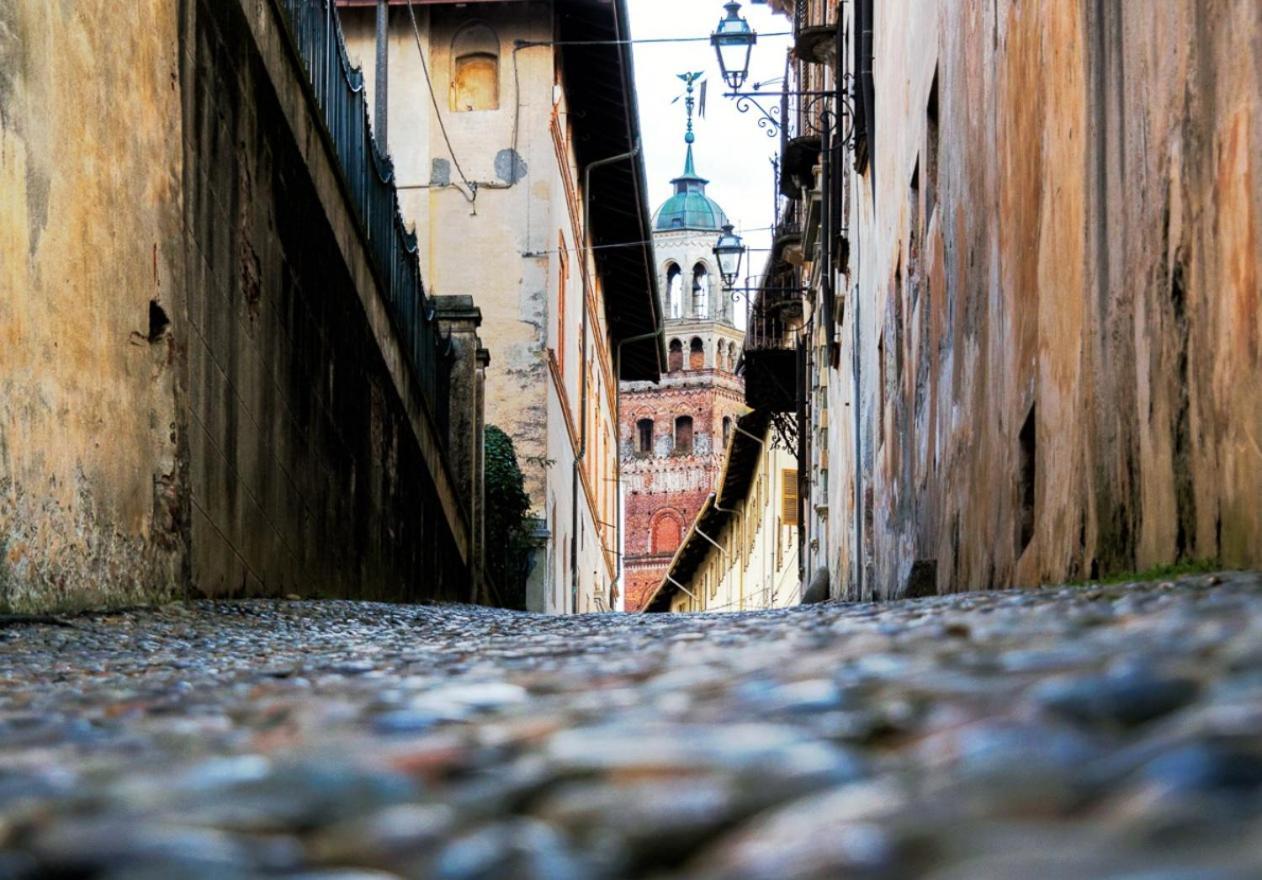 Hotel La Stanza Dei Sogni Saluzzo Exterior foto